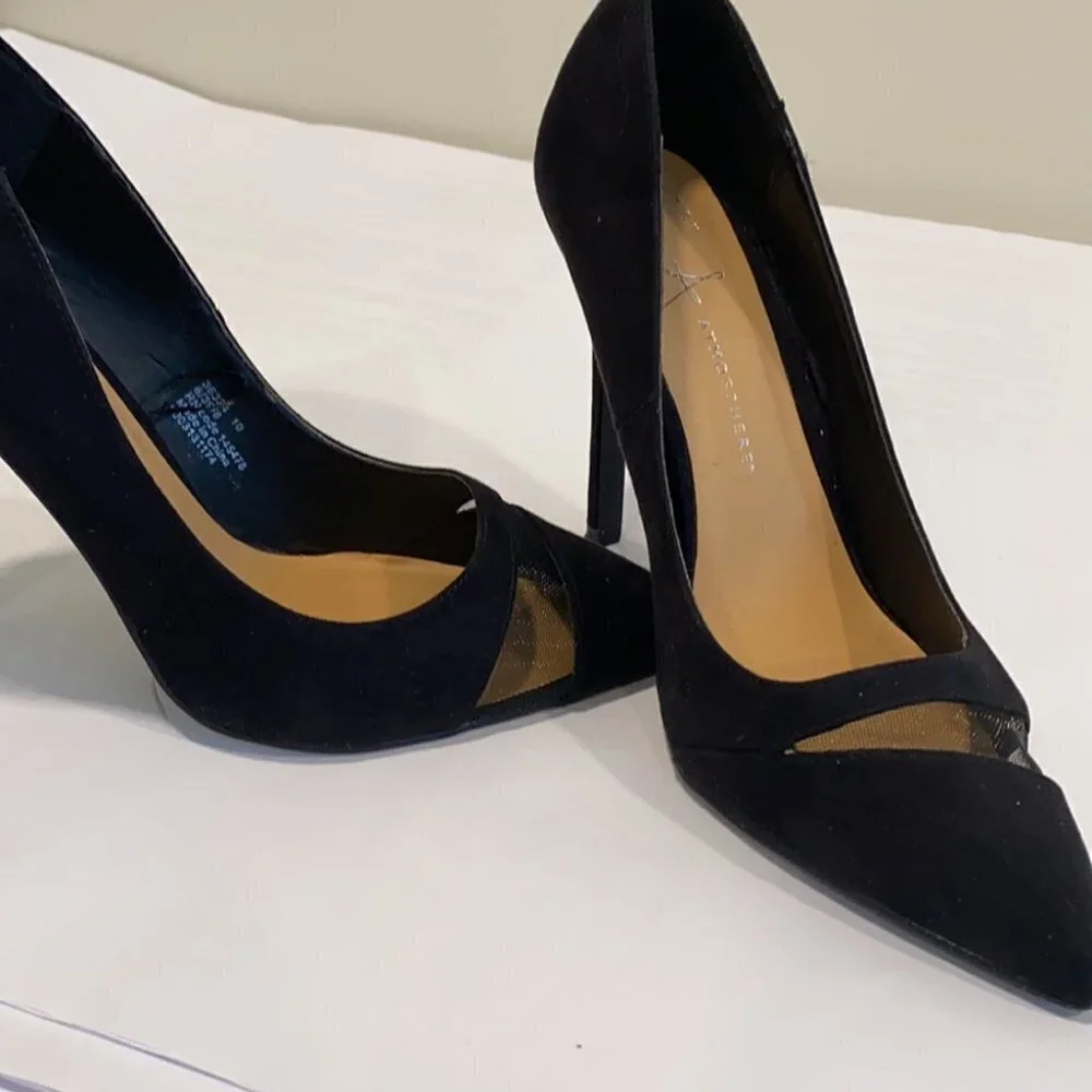 Atmosphere Velvet heels